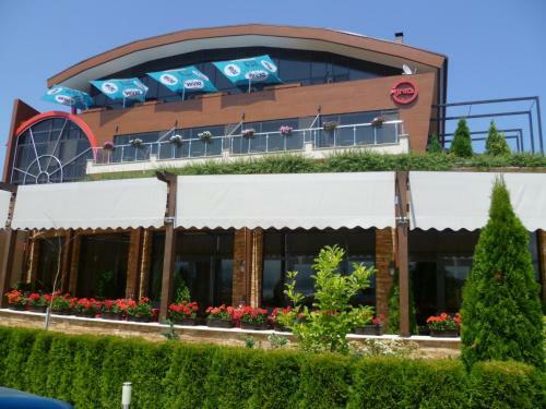 Family Hotel Ring