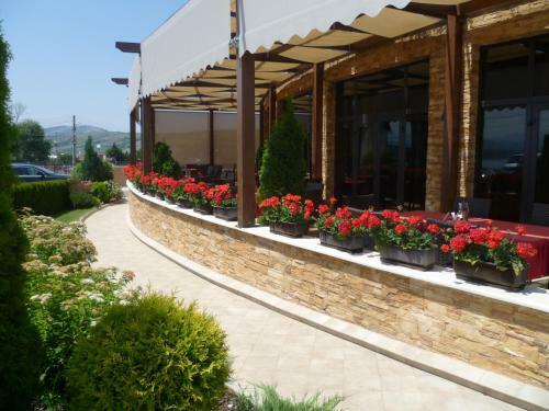 Family Hotel Ring