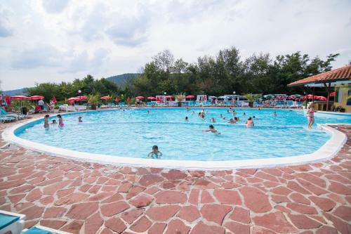 Bryasta Hotel & Restaurant