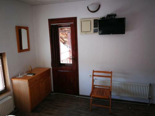 Hostal The White House