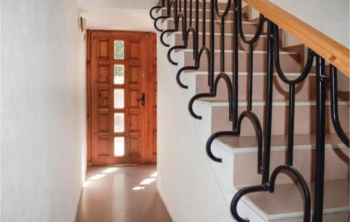 Three-bedroom Holiday Home In Krapets