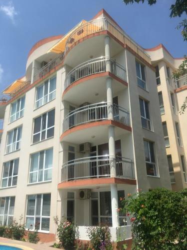 Atrium Apartment