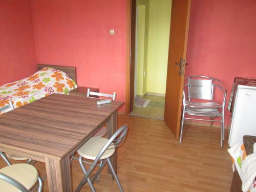 Hostal Guest House Happiness