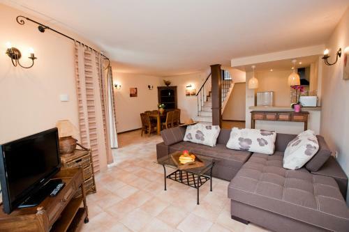 Sanmarco Villas