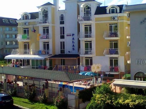 Hotel Palace
