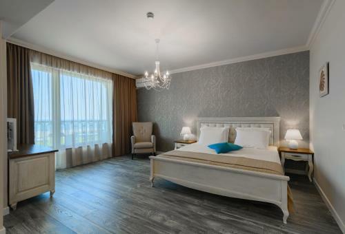 Sunny Castle Hotel