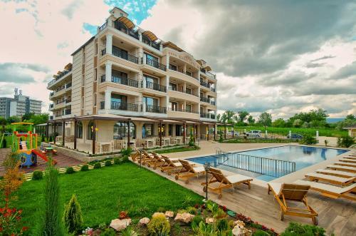 Sunny Castle Hotel