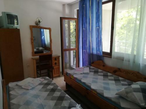Hostal Guest House Orfey