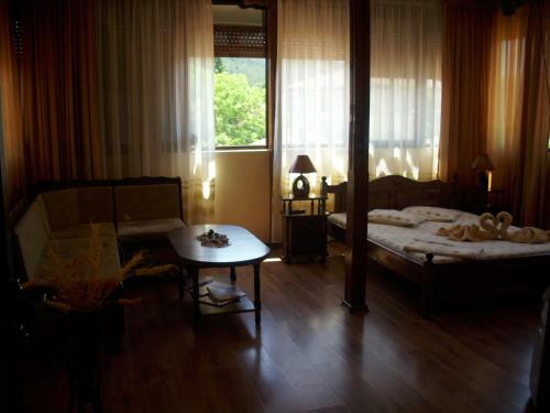 Hotel Ambrozia