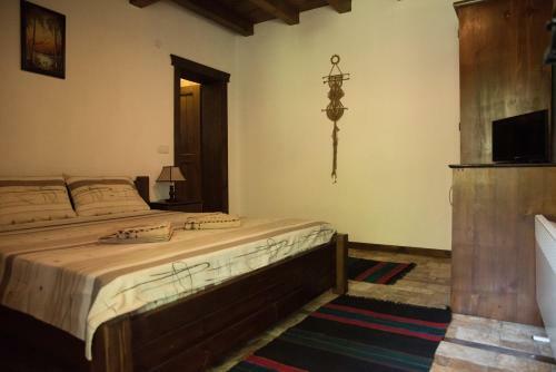 Hotel Dynasty Guest Rooms