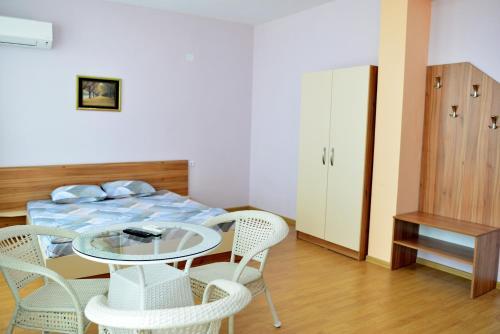 Hostal Avangard