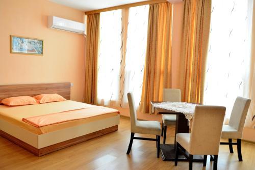 Hostal Avangard