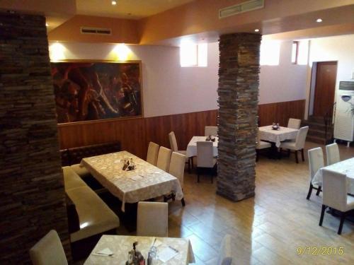 Hostal Avangard