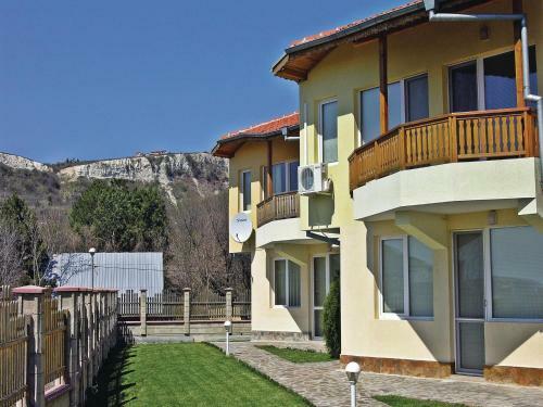 Two-bedroom Holiday Home In Balchik