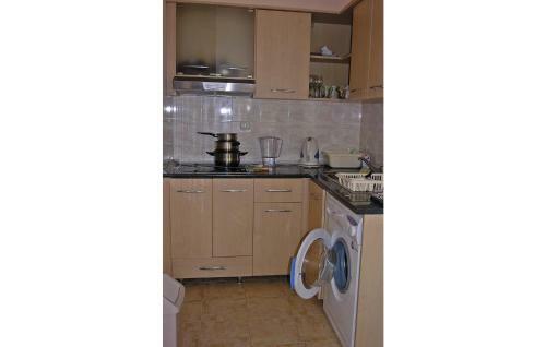 Two-bedroom Holiday Home In Balchik