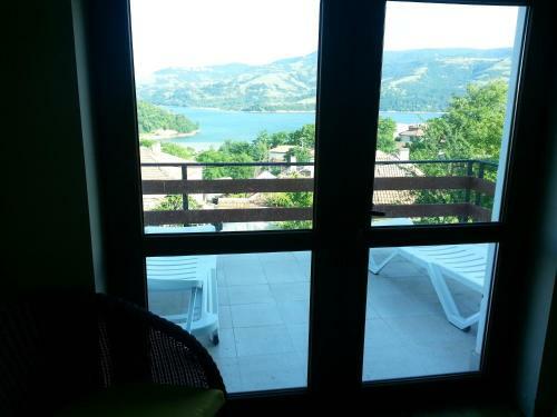 Bed & Breakfast Mihaela Lake Retreat