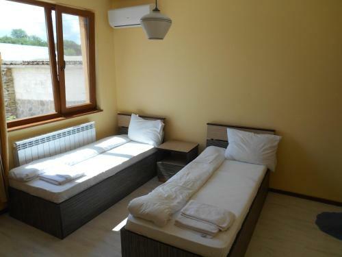 Hostal Complex Trakite