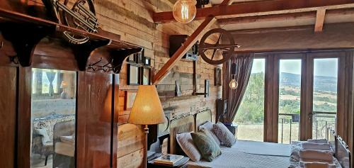 Bed & Breakfast Cob Camp