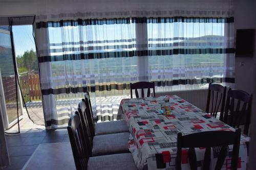 Hostal Guest House Tri Buki