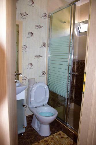 Hostal Guest House Tri Buki
