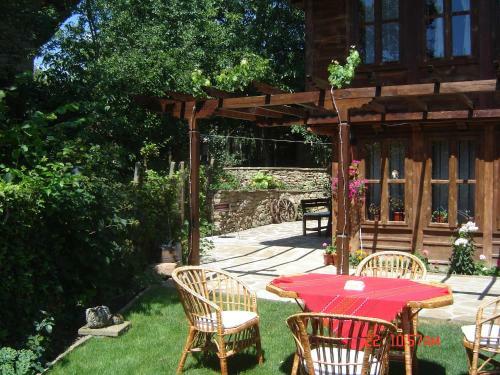 Hostal Kenara Guest House