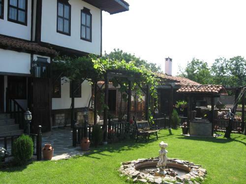 Hostal Sava Cupetsa Guest House