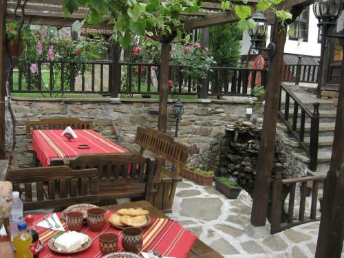 Hostal Sava Cupetsa Guest House