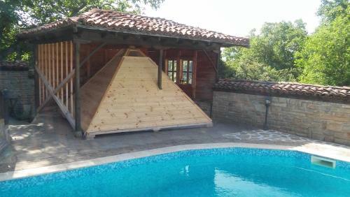 Hostal Sava Cupetsa Guest House