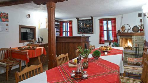 Hostal Hadjigergy's Guest House