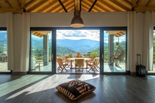 Green Hill Luxury Villa