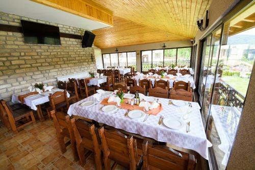 Hostal Sinabovite Houses