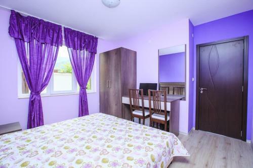 Hostal Kaltsunova House