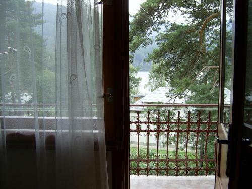 Hostal Family Hotel Shisharka