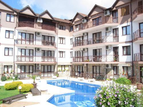 Byala Apartments In Templum Yovis