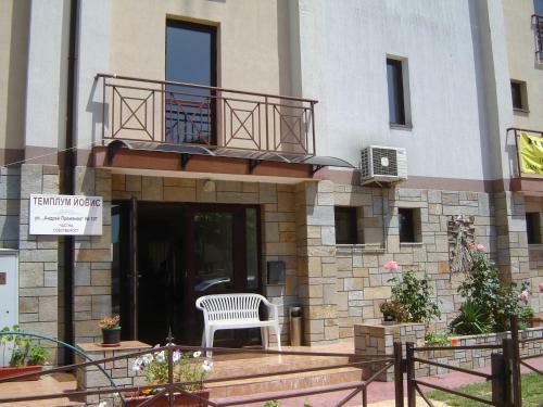 Byala Apartments In Templum Yovis