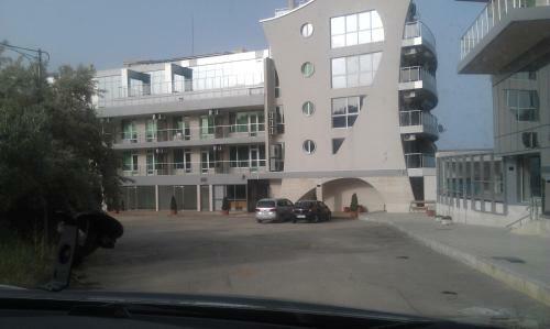 Silver Beach Apartments