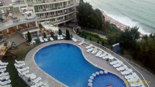 Silver Beach Apartments