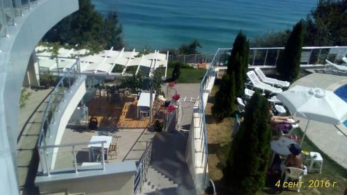 Silver Beach Apartments
