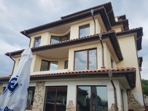 Apartments Stefanov In Byala