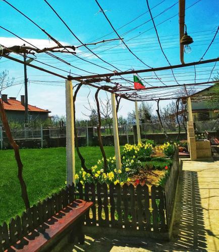 Hostal Guest House Dimi