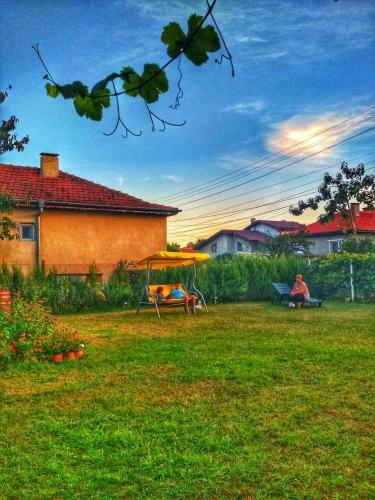 Hostal Guest House Dimi