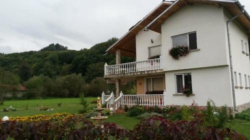 Hostal Guest House Debrina