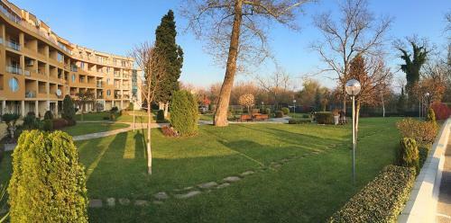 Varna Garden View Apartment