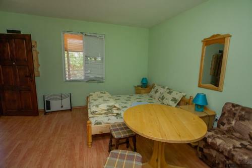 Hostal Semeen Hotel Valdes