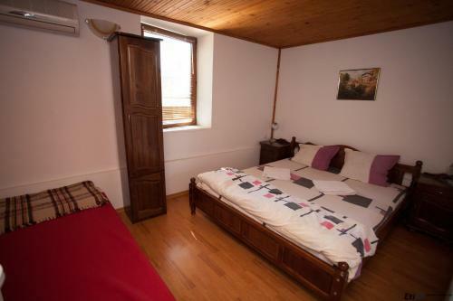 Hostal Semeen Hotel Valdes