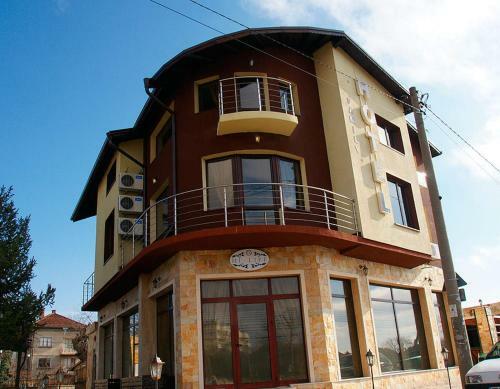 Hi-life Family Hotel