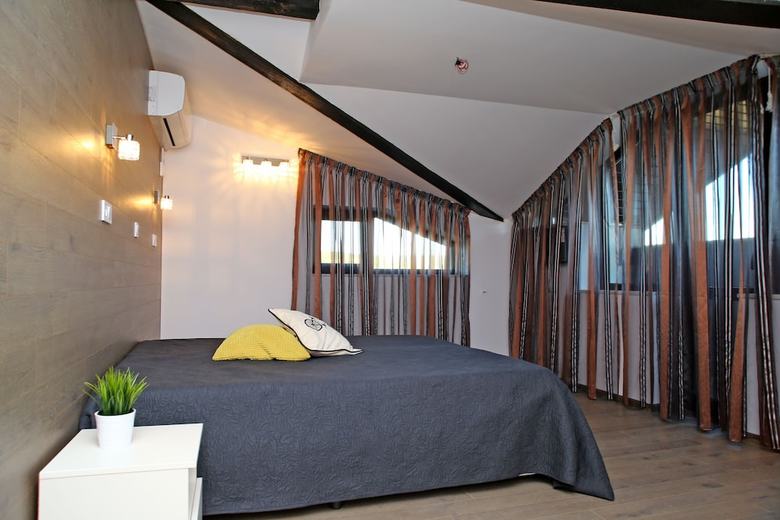 Heaven Hills Villa