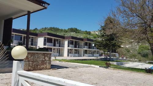 Salena Apartments In Saint George Complex