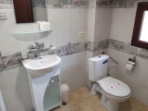 Hostal Kyshta Za Gosti Tam Krai Rekata