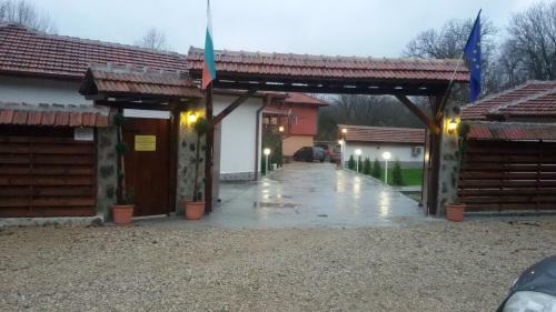 Hostal Kyshta Za Gosti Tam Krai Rekata